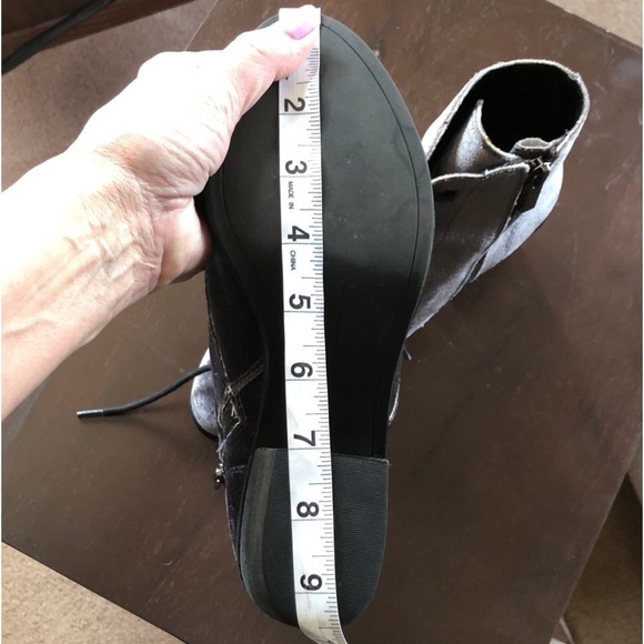 Dolce Vita Scotty Gray Velvet Sheen Bootie 6.5 - Picture 13 of 14